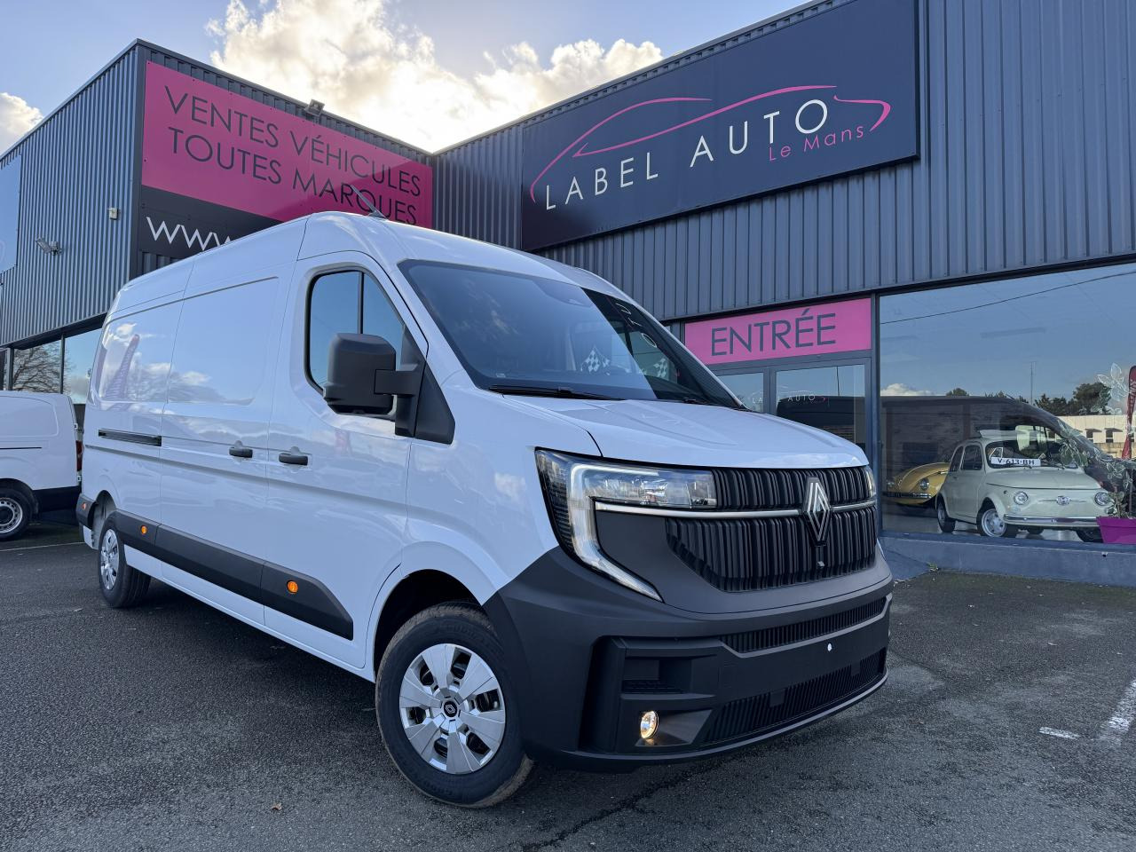 RENAULT Master Extra 3t5 L3H2 2.0 Blue dCi - 150 IV FOURGON Fourgon L3H2 Traction - Panel van: picture 1 RENAULT Master Extra 3t5 L3H2 2.0 Blue dCi - 150 IV FOURGON Fourgon L3H2 Traction - Panel van: picture 1