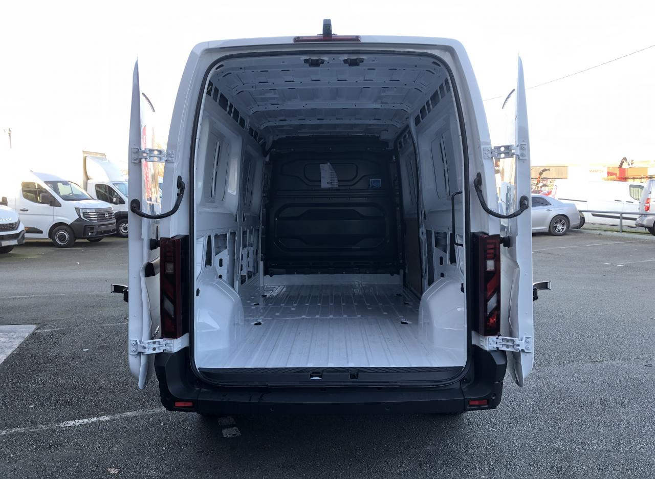 RENAULT Master Extra 3t5 L3H2 2.0 Blue dCi - 150 IV FOURGON Fourgon L3H2 Traction - Panel van: picture 3 RENAULT Master Extra 3t5 L3H2 2.0 Blue dCi - 150 IV FOURGON Fourgon L3H2 Traction - Panel van: picture 3