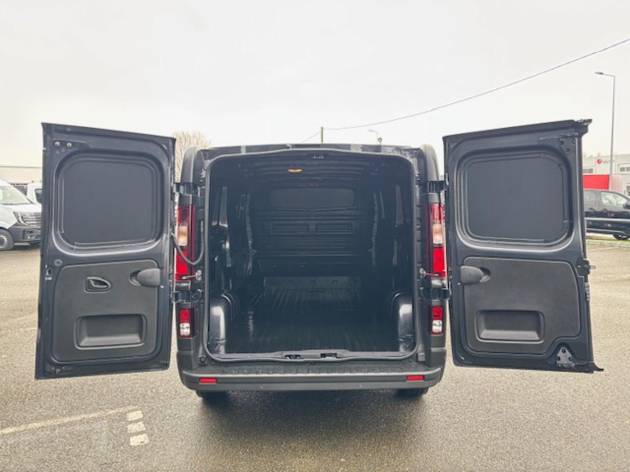 RENAULT Trafic L2H1 3000 Kg 2.0 Blue dCi - 150 2024 III FOURGON Fourgon Advance L2H1 PHASE 3 - Panel van: picture 3 RENAULT Trafic L2H1 3000 Kg 2.0 Blue dCi - 150 2024 III FOURGON Fourgon Advance L2H1 PHASE 3 - Panel van: picture 3