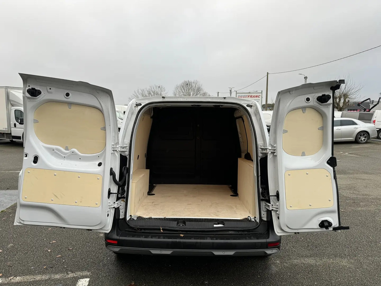 Renault Express 1.5 BLUE DCI 95CH CONFORT 22 - Panel van: picture 3 Renault Express 1.5 BLUE DCI 95CH CONFORT 22 - Panel van: picture 3