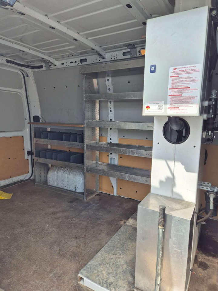 Renault Master 130.35 Fourgon L2H2 Nacelle France Elévateur 121 FT 12m - Truck with aerial platform: picture 3 Renault Master 130.35 Fourgon L2H2 Nacelle France Elévateur 121 FT 12m - Truck with aerial platform: picture 3