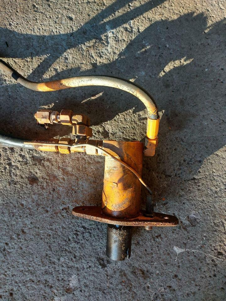 Hydraulikmotor Schmidt DST SST Salzstreuer Winterdienst Unimog - Hydraulic motor for Utility/ Special vehicle: picture 3 Hydraulikmotor Schmidt DST SST Salzstreuer Winterdienst Unimog - Hydraulic motor for Utility/ Special vehicle: picture 3