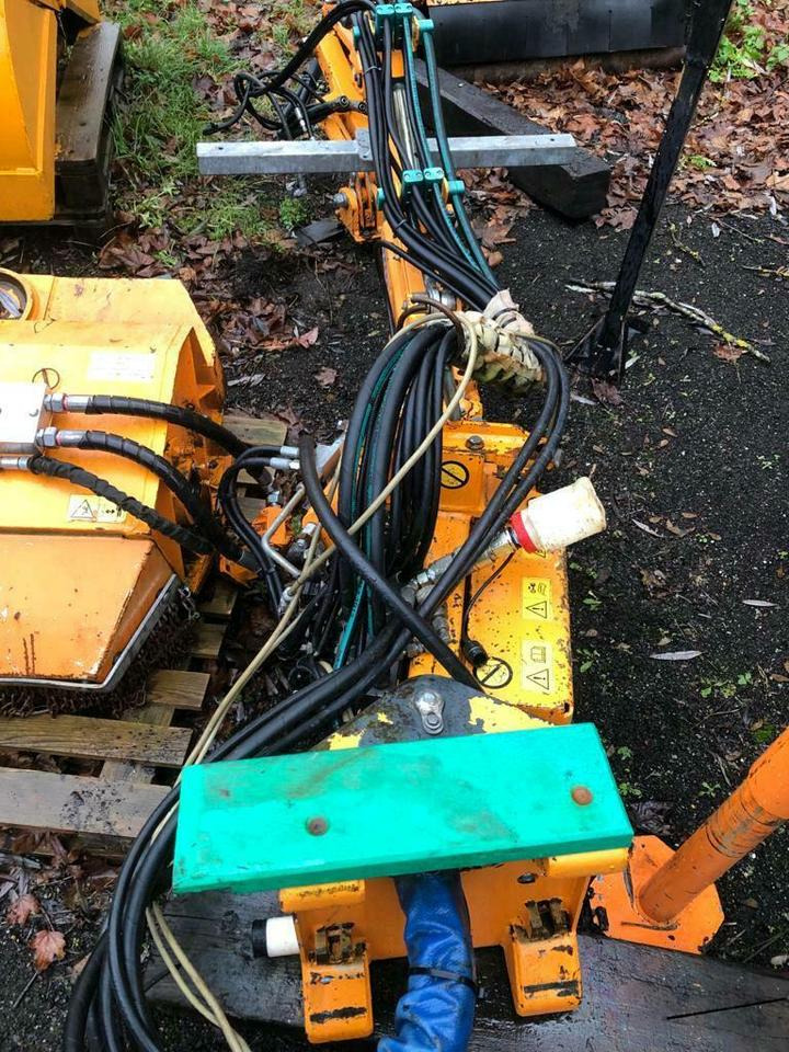 Mulag MRK 300 Randstreifenmäher Böschungsmulcher Mähausleger MKM - Boom: picture 4 Mulag MRK 300 Randstreifenmäher Böschungsmulcher Mähausleger MKM - Boom: picture 4