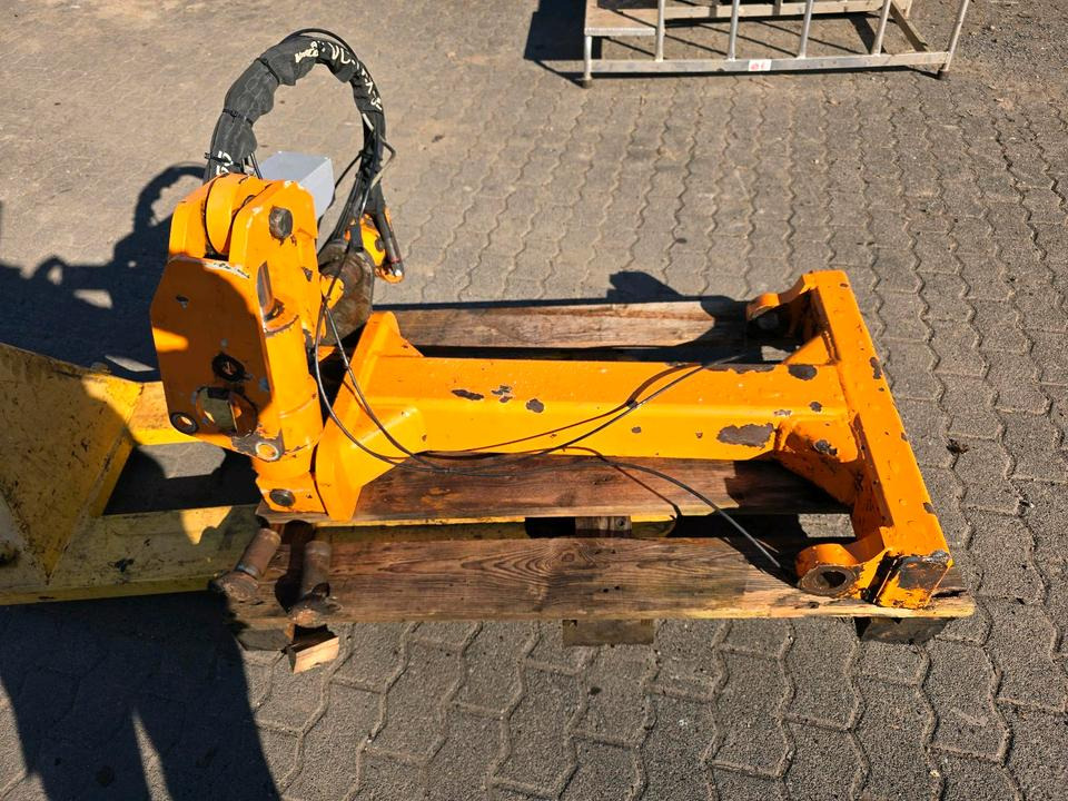 Mulag TR Torsionsrahmen Unimog 405 U300 300 U 400 500 Mercedes-Benz Böschungsmäher Böschungsmulcher Mähausleger FME 600 700 MKM FMK - Boom mower: picture 2 Mulag TR Torsionsrahmen Unimog 405 U300 300 U 400 500 Mercedes-Benz Böschungsmäher Böschungsmulcher Mähausleger FME 600 700 MKM FMK - Boom mower: picture 2