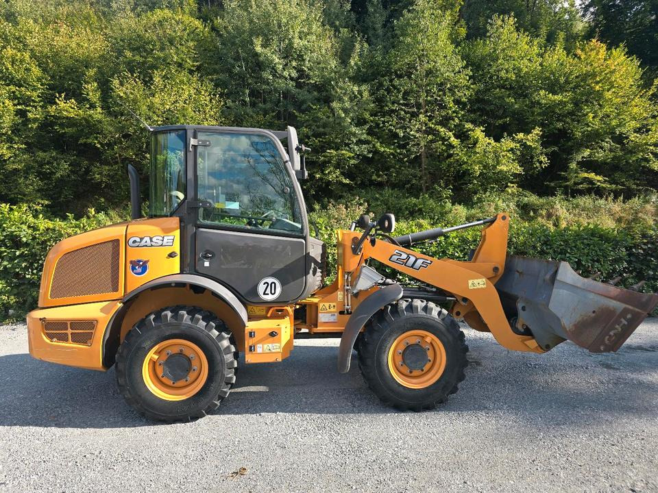 Neuwertiger Radlader Case 21F 21 F N 788 nur 550 Betriebstunden Lader Hoflader Frontlader 4x4 5000kg JCB Kramer - Wheel excavator: picture 2 Neuwertiger Radlader Case 21F 21 F N 788 nur 550 Betriebstunden Lader Hoflader Frontlader 4x4 5000kg JCB Kramer - Wheel excavator: picture 2