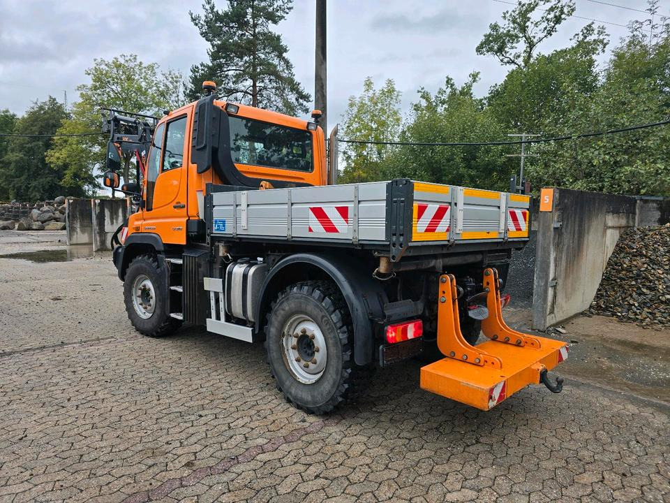 Unimog U318 NKS-F-UGE-42 Frontlader Mercedes-Benz 405/10 405/12 UGE Mercedes-Benz U 318 323 327 423 427 429 430 EasyDrive Variopilot Radlader Hauer rx 500 Frontlader - Utility/ Special vehicle: picture 4 Unimog U318 NKS-F-UGE-42 Frontlader Mercedes-Benz 405/10 405/12 UGE Mercedes-Benz U 318 323 327 423 427 429 430 EasyDrive Variopilot Radlader Hauer rx 500 Frontlader - Utility/ Special vehicle: picture 4