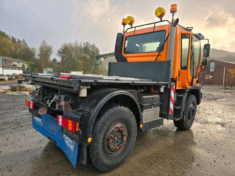 Unimog U400 Bluetec 5 2011 405 Mercedes-Benz U 300 500 423 427 430 527 530 - Utility/ Special vehicle: picture 3 Unimog U400 Bluetec 5 2011 405 Mercedes-Benz U 300 500 423 427 430 527 530 - Utility/ Special vehicle: picture 3