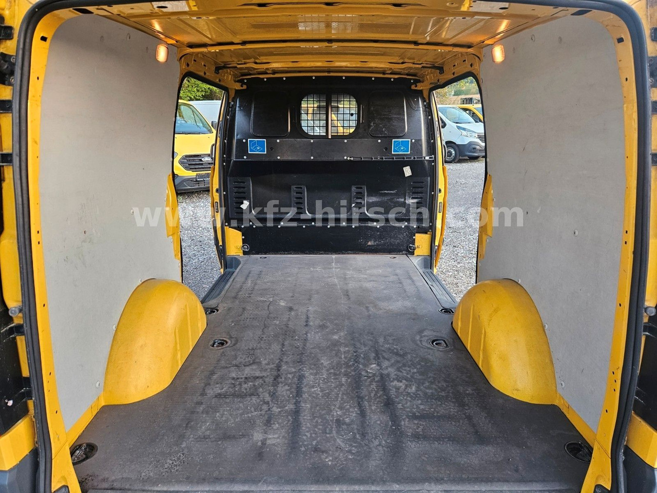 Passenger van Mercedes-Benz Vito Kasten 110 CDI lang*Maxi*1.Hd*2xSchiebetüre: picture 8 Passenger van Mercedes-Benz Vito Kasten 110 CDI lang*Maxi*1.Hd*2xSchiebetüre: picture 8