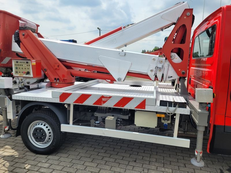 Iveco Daily 35S12 podnośnik koszowy 21 m Multitel MX210 - Truck with aerial platform: picture 5 Iveco Daily 35S12 podnośnik koszowy 21 m Multitel MX210 - Truck with aerial platform: picture 5