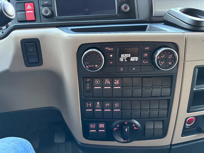 MAN TGX 18.500 4x2 / YEAR 2019 / RETARDER / - Tractor truck: picture 3 MAN TGX 18.500 4x2 / YEAR 2019 / RETARDER / - Tractor truck: picture 3