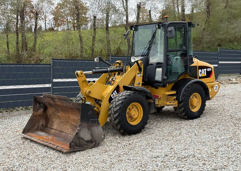 Caterpillar * CAT 907 H * Ładowarka * Sprowadzona * Bardzo Dobry Stan - Wheel loader: picture 1 Caterpillar * CAT 907 H * Ładowarka * Sprowadzona * Bardzo Dobry Stan - Wheel loader: picture 1