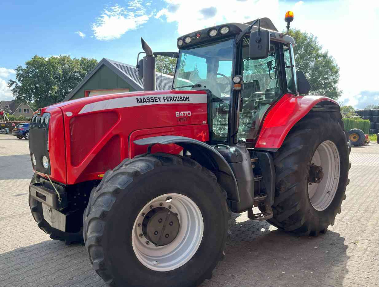 Massey Ferguson 8470 Dyna-VT Tractoren - Farm tractor: picture 3 Massey Ferguson 8470 Dyna-VT Tractoren - Farm tractor: picture 3