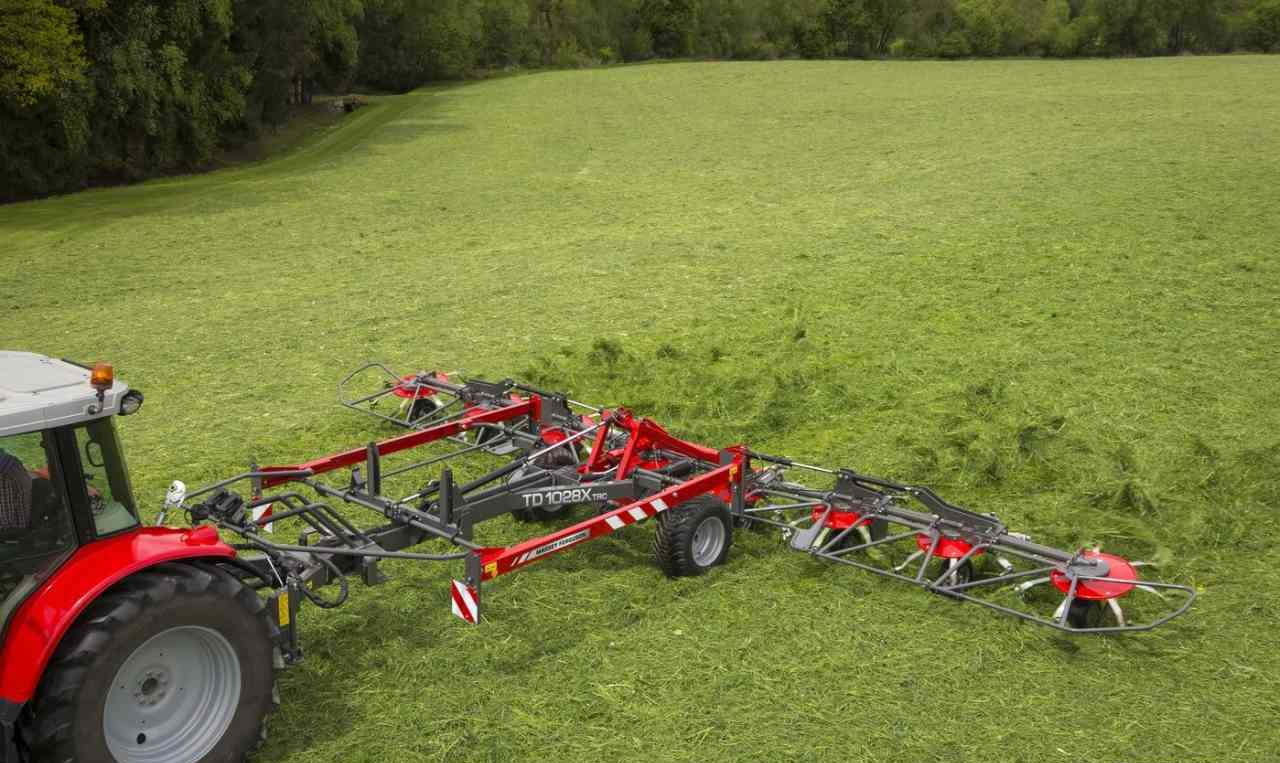 Massey Ferguson TD 1028X TRC Haaktandschudder Lely Lotus weidebouwmachines. - Tedder/ Rake: picture 5 Massey Ferguson TD 1028X TRC Haaktandschudder Lely Lotus weidebouwmachines. - Tedder/ Rake: picture 5