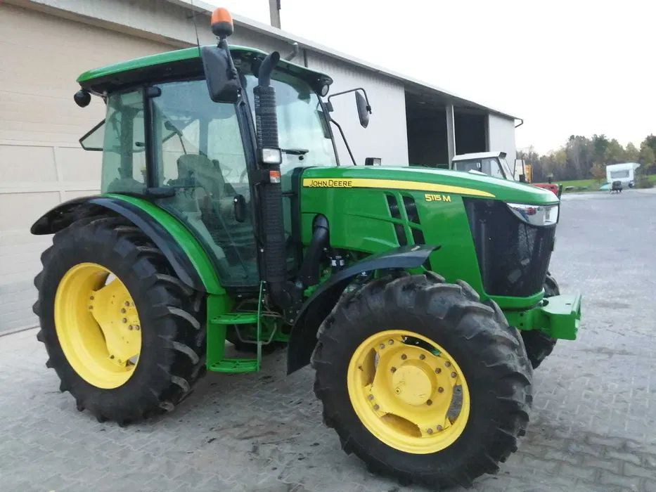 Ciągnik JOHN DEERE 5115M - Farm tractor: picture 4 Ciągnik JOHN DEERE 5115M - Farm tractor: picture 4
