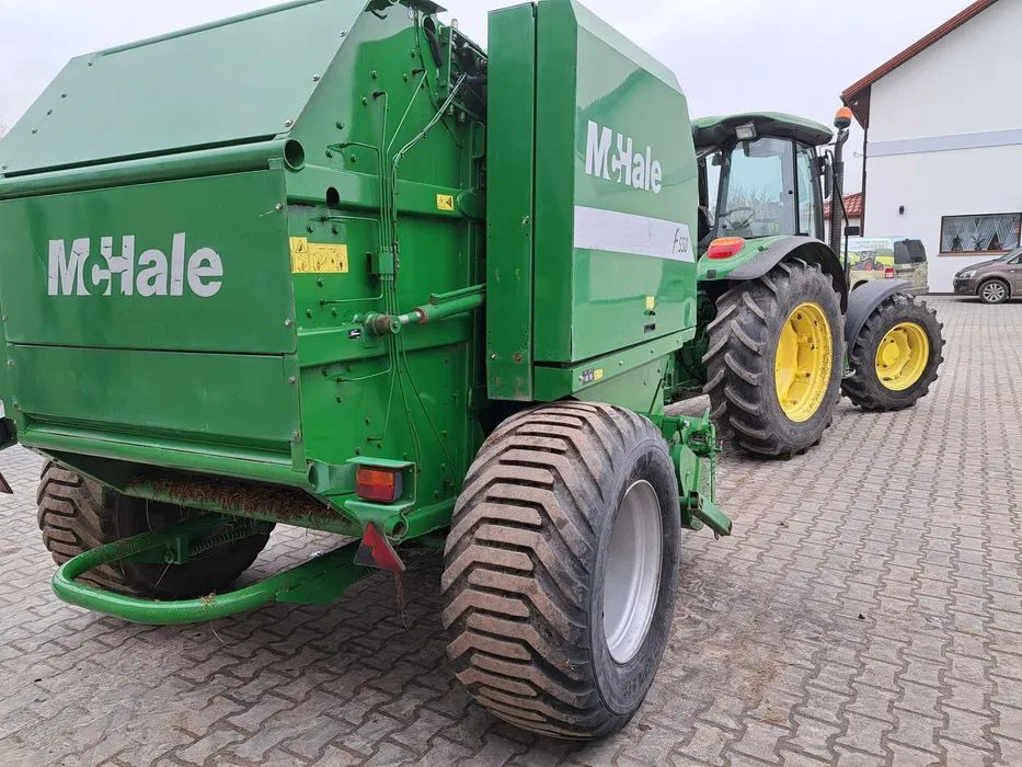 Prasa rolująca McHale f550 - Round baler: picture 3 Prasa rolująca McHale f550 - Round baler: picture 3