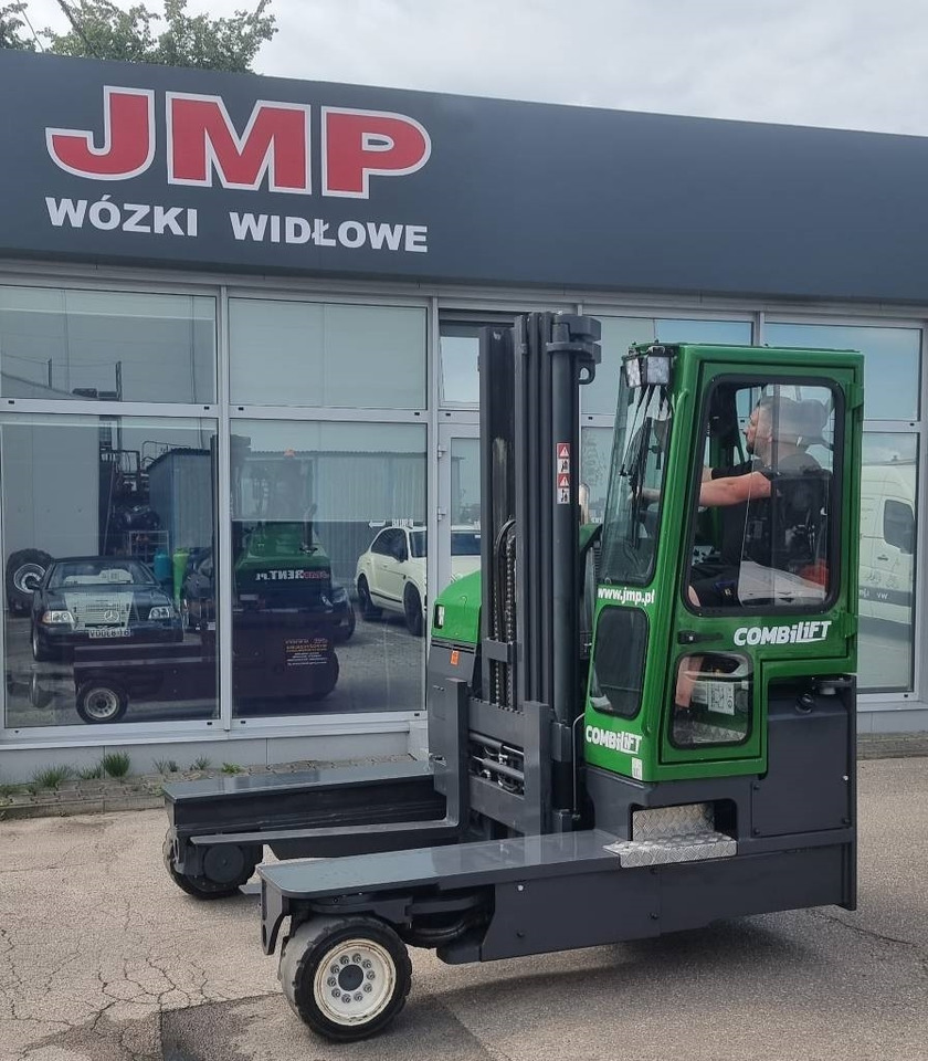 Combilift C 4000 MK4 DIESEL - 4-way reach truck: picture 1 Combilift C 4000 MK4 DIESEL - 4-way reach truck: picture 1
