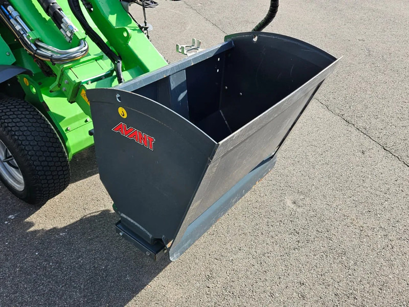 Avant 900 Zand- en zoutstrooier - Attachment for Agricultural machinery: picture 5 Avant 900 Zand- en zoutstrooier - Attachment for Agricultural machinery: picture 5