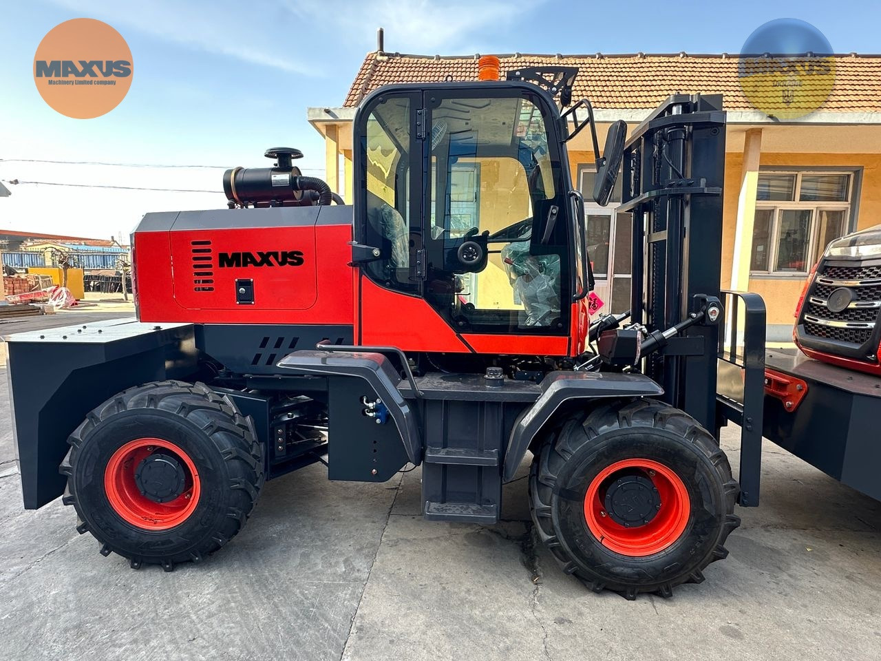 Maxus 23.04 in stock in Poland/ Wózek terenowy 4x4 / 4x4 terrain forklift / позашляховий 4x4 вилковий навантажувач / Geländestapler 4x4 Diesel - Rough terrain forklift: picture 3 Maxus 23.04 in stock in Poland/ Wózek terenowy 4x4 / 4x4 terrain forklift / позашляховий 4x4 вилковий навантажувач / Geländestapler 4x4 Diesel - Rough terrain forklift: picture 3