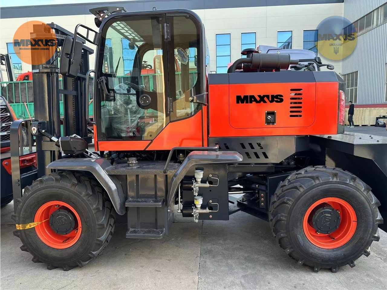 Maxus 23.04 in stock in Poland/ Wózek terenowy 4x4 / 4x4 terrain forklift / позашляховий 4x4 вилковий навантажувач / Geländestapler 4x4 Diesel - Rough terrain forklift: picture 2 Maxus 23.04 in stock in Poland/ Wózek terenowy 4x4 / 4x4 terrain forklift / позашляховий 4x4 вилковий навантажувач / Geländestapler 4x4 Diesel - Rough terrain forklift: picture 2