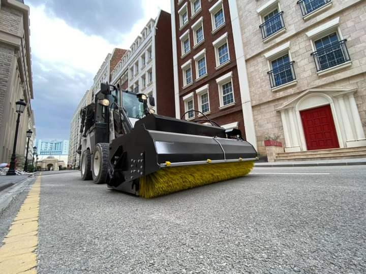 Bobcat - Broom for Utility/ Special vehicle: picture 2 Bobcat - Broom for Utility/ Special vehicle: picture 2