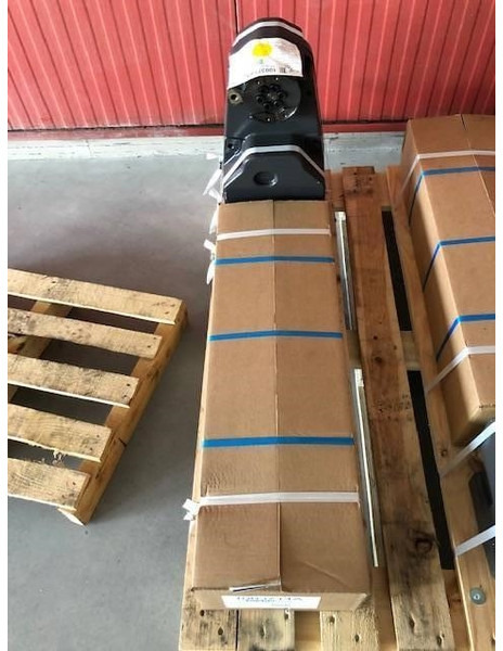 Valtra T4 Zuidberg frontpto frontaftakas - Spare parts for Agricultural machinery: picture 3 Valtra T4 Zuidberg frontpto frontaftakas - Spare parts for Agricultural machinery: picture 3