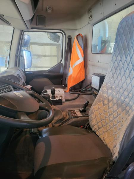 Tipper, Crane truck Renault 370.32 DXI: picture 18