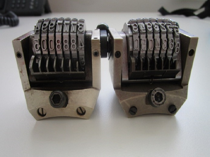 6 x NUMMERATOREN QUERSTELLER,VORWÄRTS, KLEIN - Spare parts for Printing machinery: picture 2 6 x NUMMERATOREN QUERSTELLER,VORWÄRTS, KLEIN - Spare parts for Printing machinery: picture 2