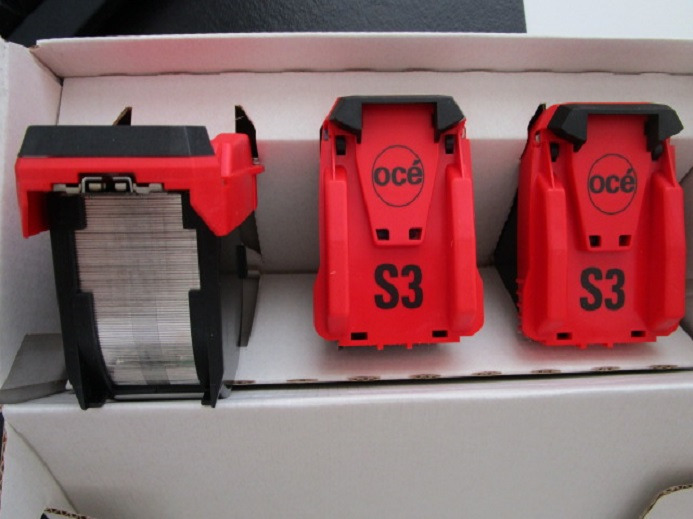 OCE TONER, FUSER OIL UND HEFTKLAMMER- KASSETTEN - Spare parts for Printing machinery: picture 1 OCE TONER, FUSER OIL UND HEFTKLAMMER- KASSETTEN - Spare parts for Printing machinery: picture 1