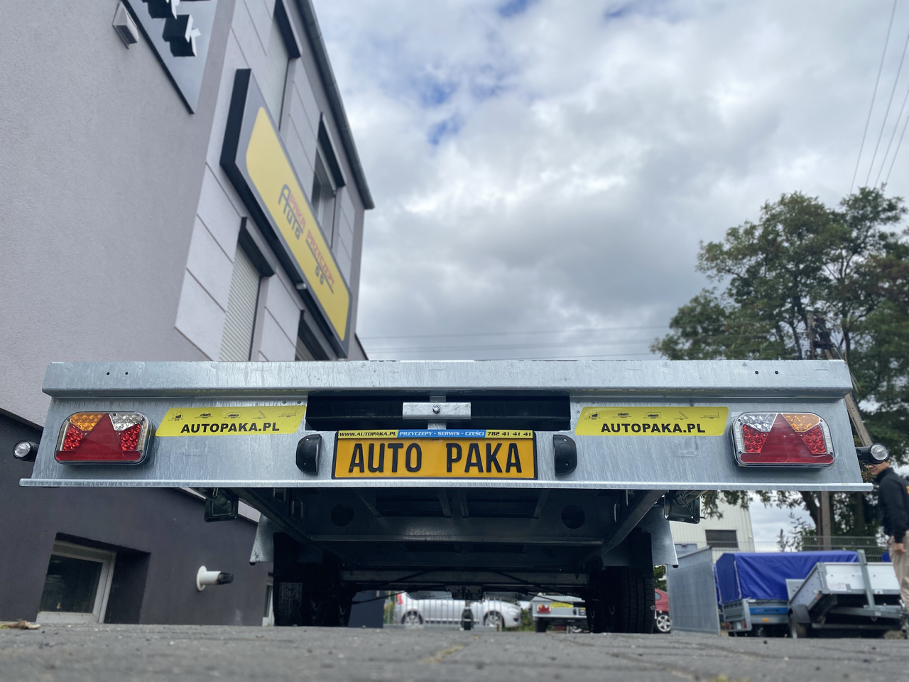 PRZYCZEPA PLATFORMOWA 5X2 WARK DMC 3500 / WARK PLATFORM TRAILER 5X2 DMC 3500 - Dropside/ Flatbed trailer: picture 5 PRZYCZEPA PLATFORMOWA 5X2 WARK DMC 3500 / WARK PLATFORM TRAILER 5X2 DMC 3500 - Dropside/ Flatbed trailer: picture 5