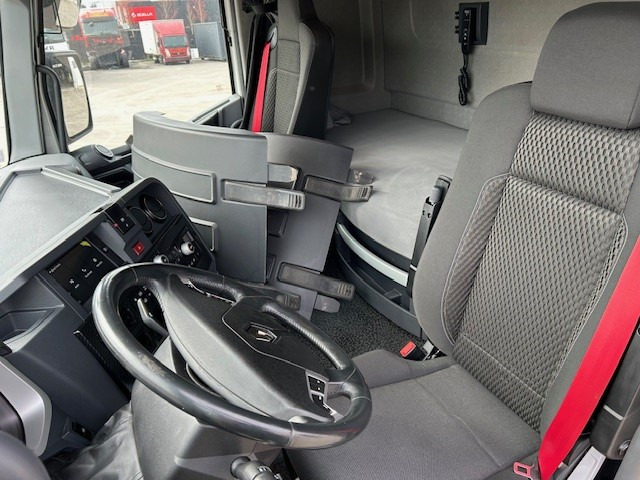 Renault Trucks T - Tractor truck: picture 5 Renault Trucks T - Tractor truck: picture 5