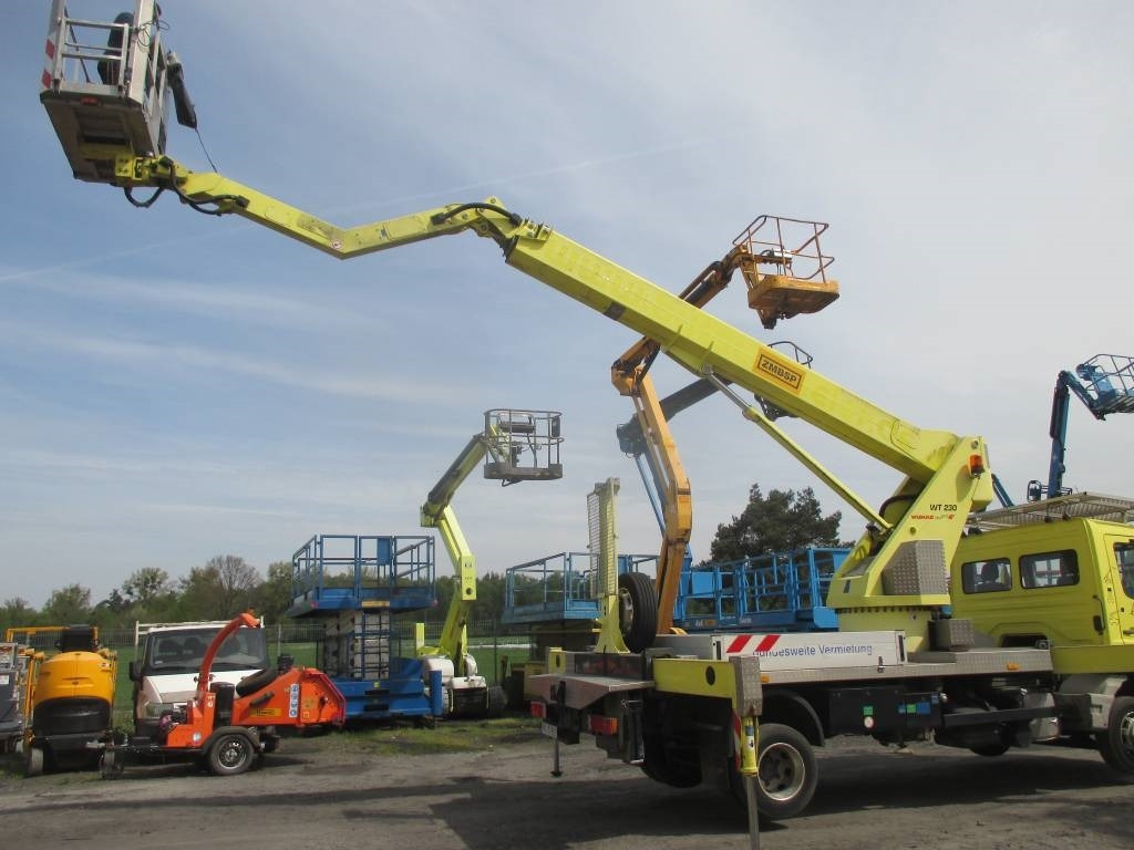 Wumag WT 230 - Truck with aerial platform: picture 1 Wumag WT 230 - Truck with aerial platform: picture 1