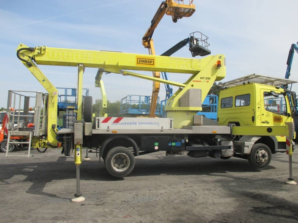 Wumag WT 230 - Truck with aerial platform: picture 2 Wumag WT 230 - Truck with aerial platform: picture 2