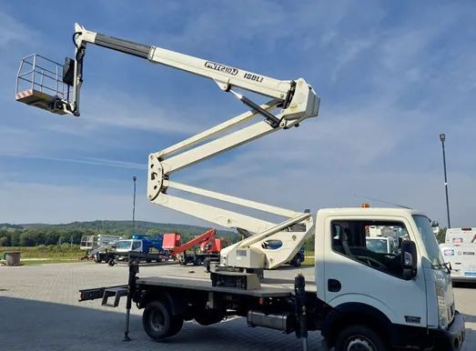Nissan NT 400 CABSTAR podnośnik koszowy ISOLI PNT 210 JD4 - Truck with aerial platform: picture 2 Nissan NT 400 CABSTAR podnośnik koszowy ISOLI PNT 210 JD4 - Truck with aerial platform: picture 2