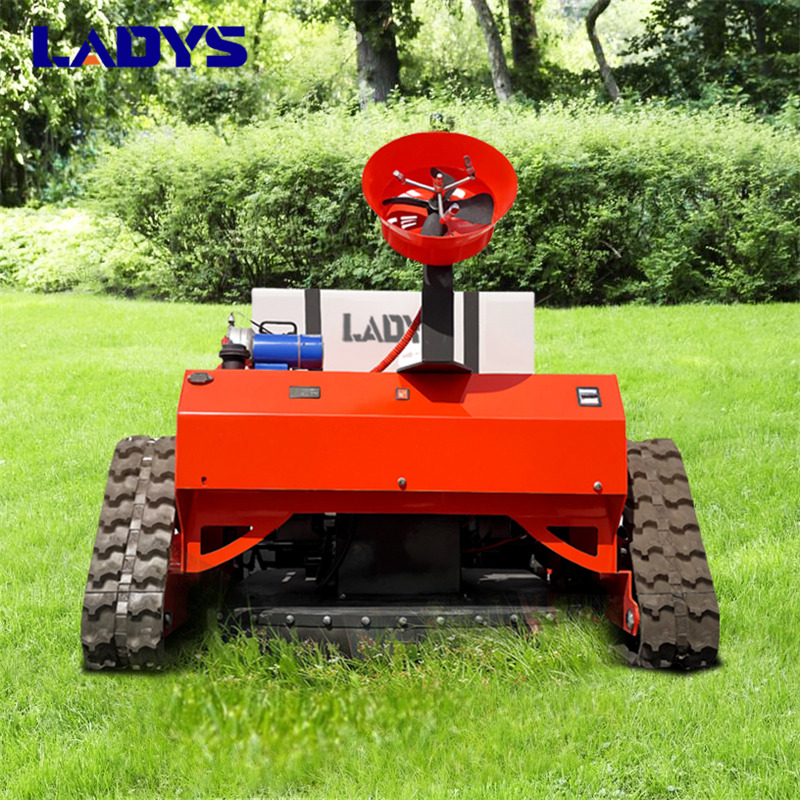 LADYS LD1000 Multi-function remote control lawn mower Track crawler gasoline gas All-terrain Agricultural Sprayers Pesticide spraying lawn mower for sale - Garden mower: picture 4 LADYS LD1000 Multi-function remote control lawn mower Track crawler gasoline gas All-terrain Agricultural Sprayers Pesticide spraying lawn mower for sale - Garden mower: picture 4