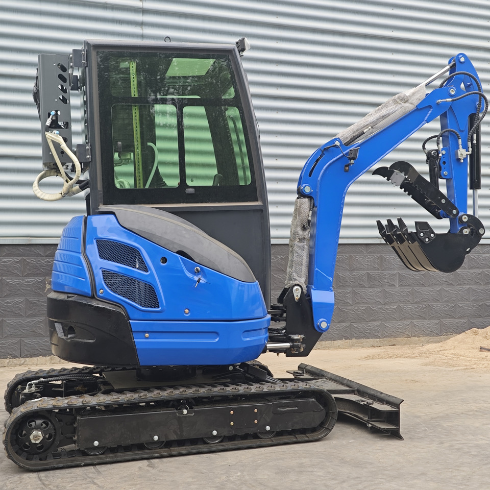 LEZUM DY25U Mini Excavator Digger Miniexcavadora EPA Kubota Engine Mini Excavator For Sale With Mini Excavator Attachment Set - Crawler excavator: picture 5 LEZUM DY25U Mini Excavator Digger Miniexcavadora EPA Kubota Engine Mini Excavator For Sale With Mini Excavator Attachment Set - Crawler excavator: picture 5