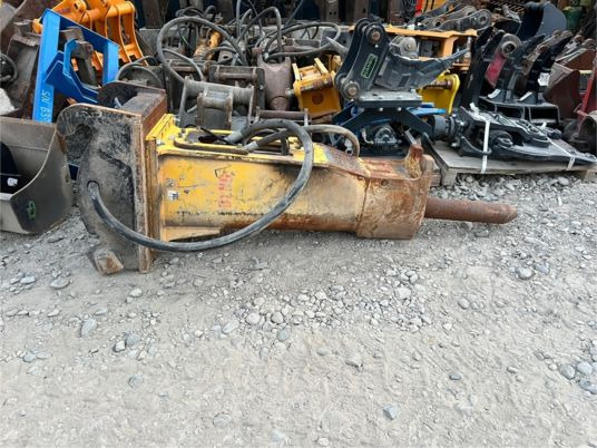 BRH Montabert 501 NG - Hydraulic hammer: picture 4 BRH Montabert 501 NG - Hydraulic hammer: picture 4