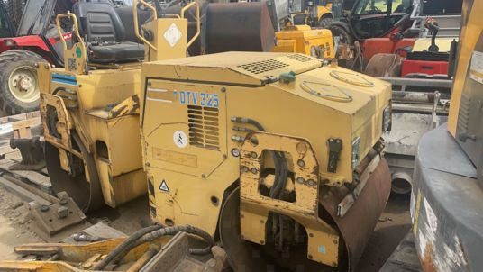 Bitelli Caterpillar DTV325 1M20 - Roller: picture 3 Bitelli Caterpillar DTV325 1M20 - Roller: picture 3