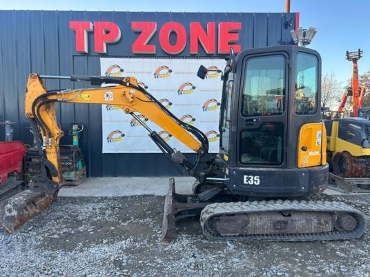 Bobcat E35 à 23 500 € HT - Mini excavator: picture 2 Bobcat E35 à 23 500 € HT - Mini excavator: picture 2