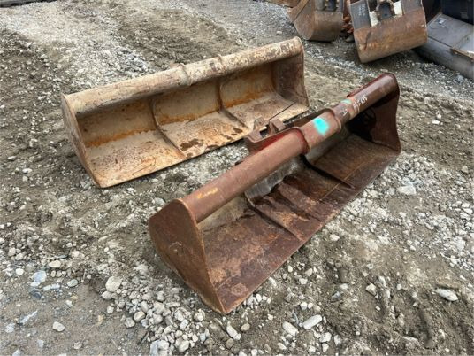 Godet de curage - Arden QA10 - QA11 - Excavator bucket: picture 2 Godet de curage - Arden QA10 - QA11 - Excavator bucket: picture 2