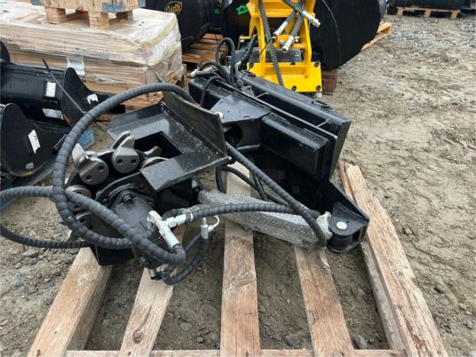 Rogneuse de souches pour minichargeur - Stump grinder: picture 3 Rogneuse de souches pour minichargeur - Stump grinder: picture 3