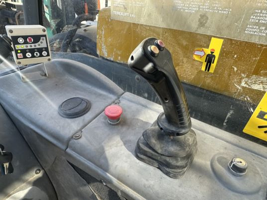 Terex TELELIFT 2506 à 21 500 € HT - Telescopic handler: picture 4 Terex TELELIFT 2506 à 21 500 € HT - Telescopic handler: picture 4