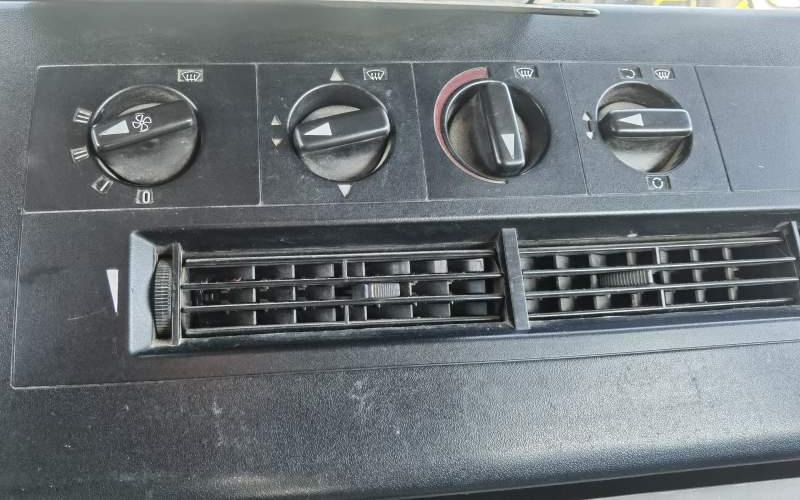 Suburban bus Mercedes-Benz Vario 813D 31+15: picture 10