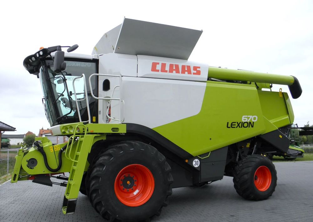 Claas Lexion 670 2014 Rok, Heder 7,5 Vario, Najbogatsza Wersja, Nie Malowany, Stan Idealny - Combine harvester: picture 2 Claas Lexion 670 2014 Rok, Heder 7,5 Vario, Najbogatsza Wersja, Nie Malowany, Stan Idealny - Combine harvester: picture 2