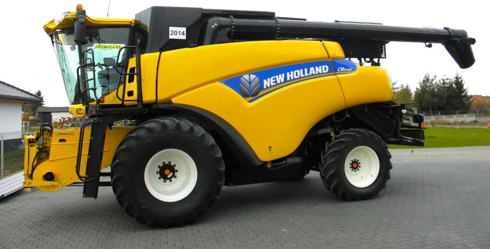New Holland CR9080 2013 Rok , heder Varifeed 9,15m, Nowsza Wersja, Nie Malowany, Stan Idealny - Combine harvester: picture 5 New Holland CR9080 2013 Rok , heder Varifeed 9,15m, Nowsza Wersja, Nie Malowany, Stan Idealny - Combine harvester: picture 5