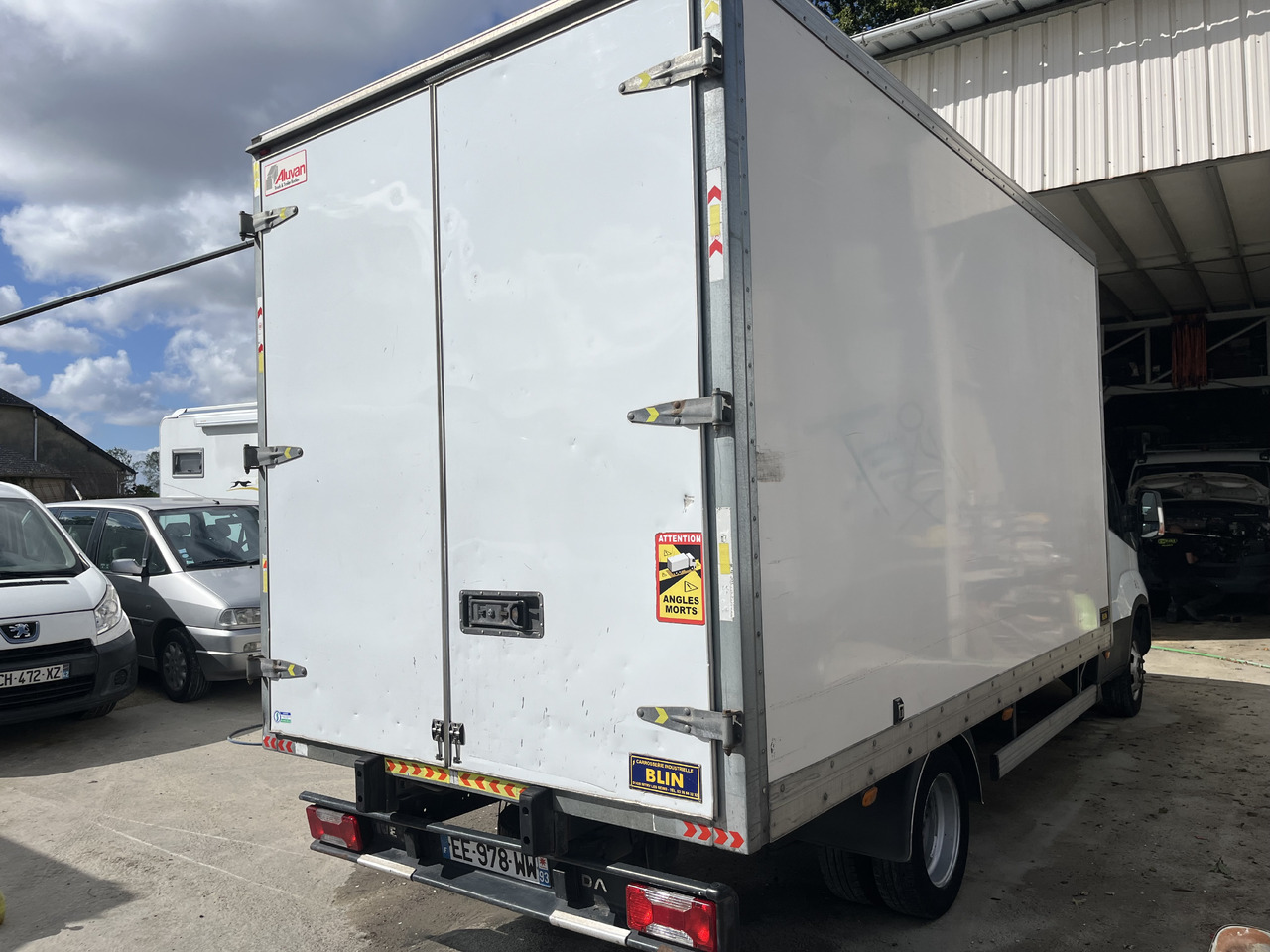 Iveco Daily 35-130 35c13 caisse - Closed box van: picture 2 Iveco Daily 35-130 35c13 caisse - Closed box van: picture 2