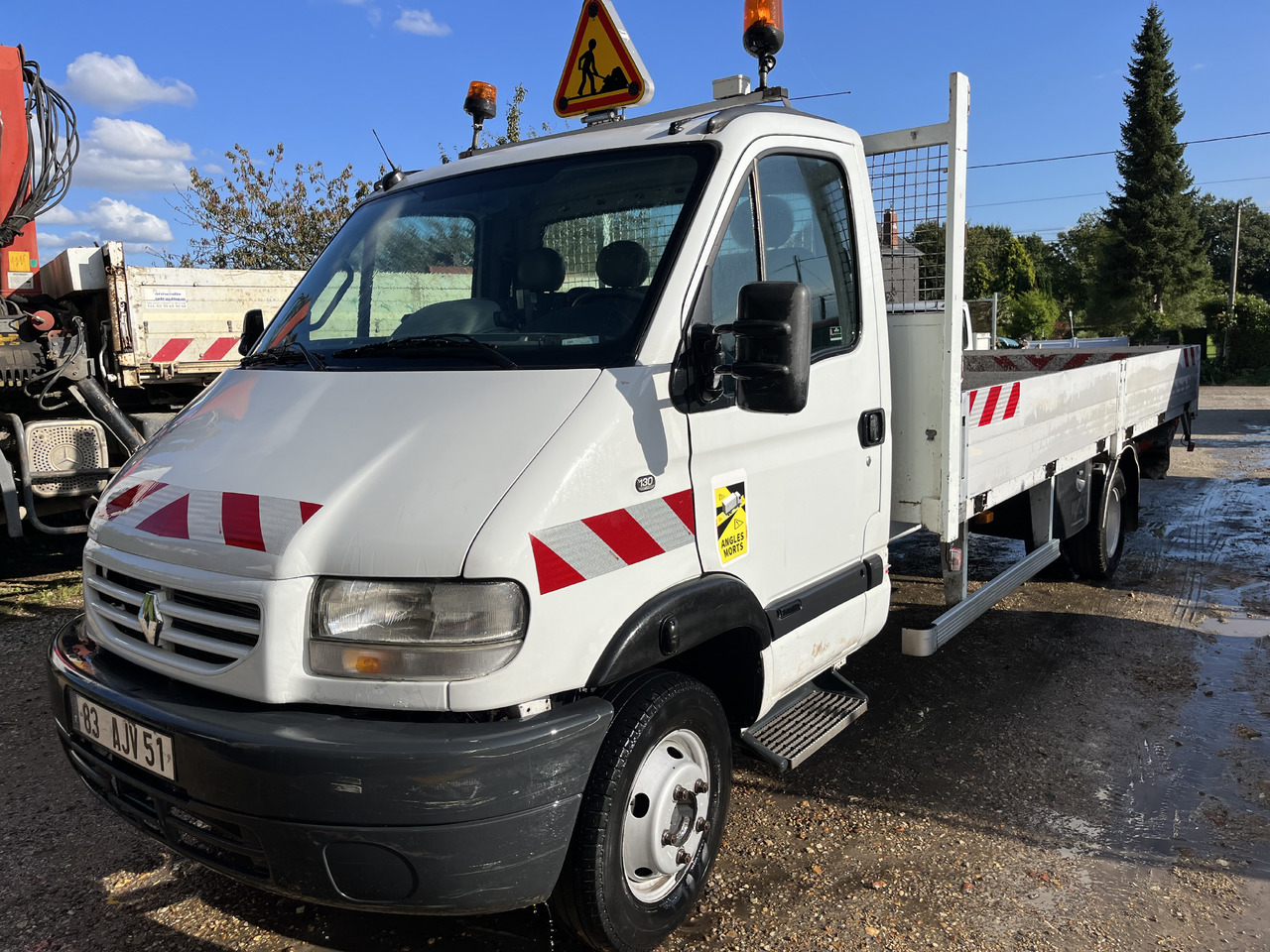 Renault Mascott 2L8 dci 130cv plateau hayon - Dropside/ Flatbed truck: picture 1 Renault Mascott 2L8 dci 130cv plateau hayon - Dropside/ Flatbed truck: picture 1