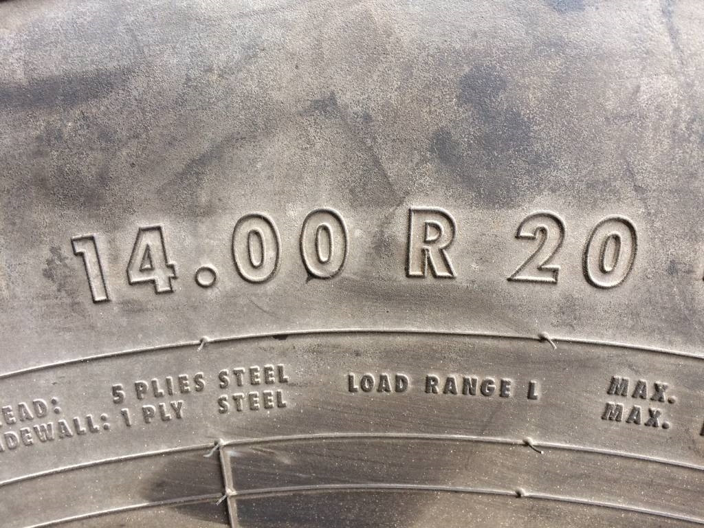 Continental 14.00R20 HCS - USED NN 95%  - Tire for Truck: picture 5 Continental 14.00R20 HCS - USED NN 95%  - Tire for Truck: picture 5