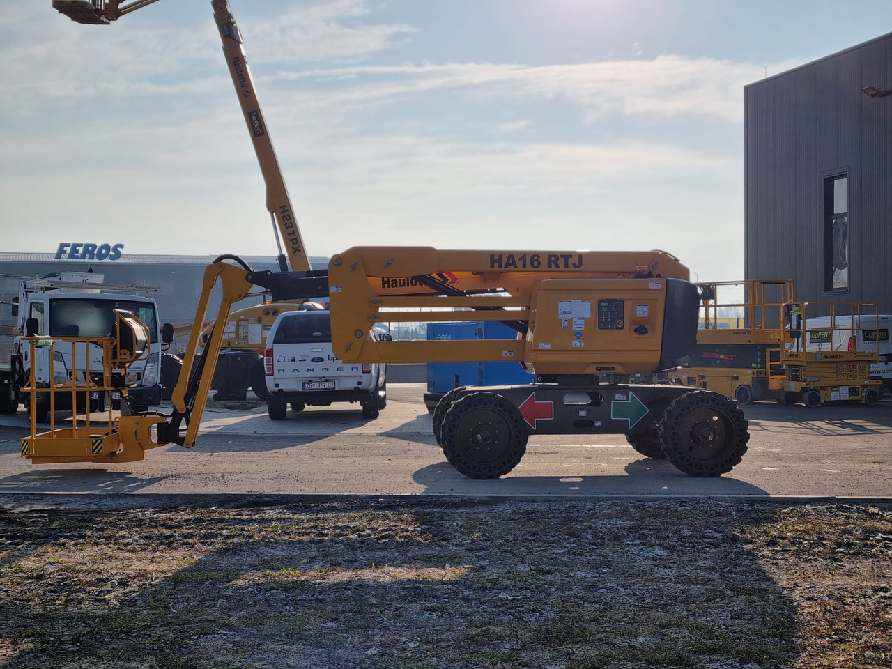 HAULOTTE HA 16 RTJ - Articulated boom: picture 4 HAULOTTE HA 16 RTJ - Articulated boom: picture 4