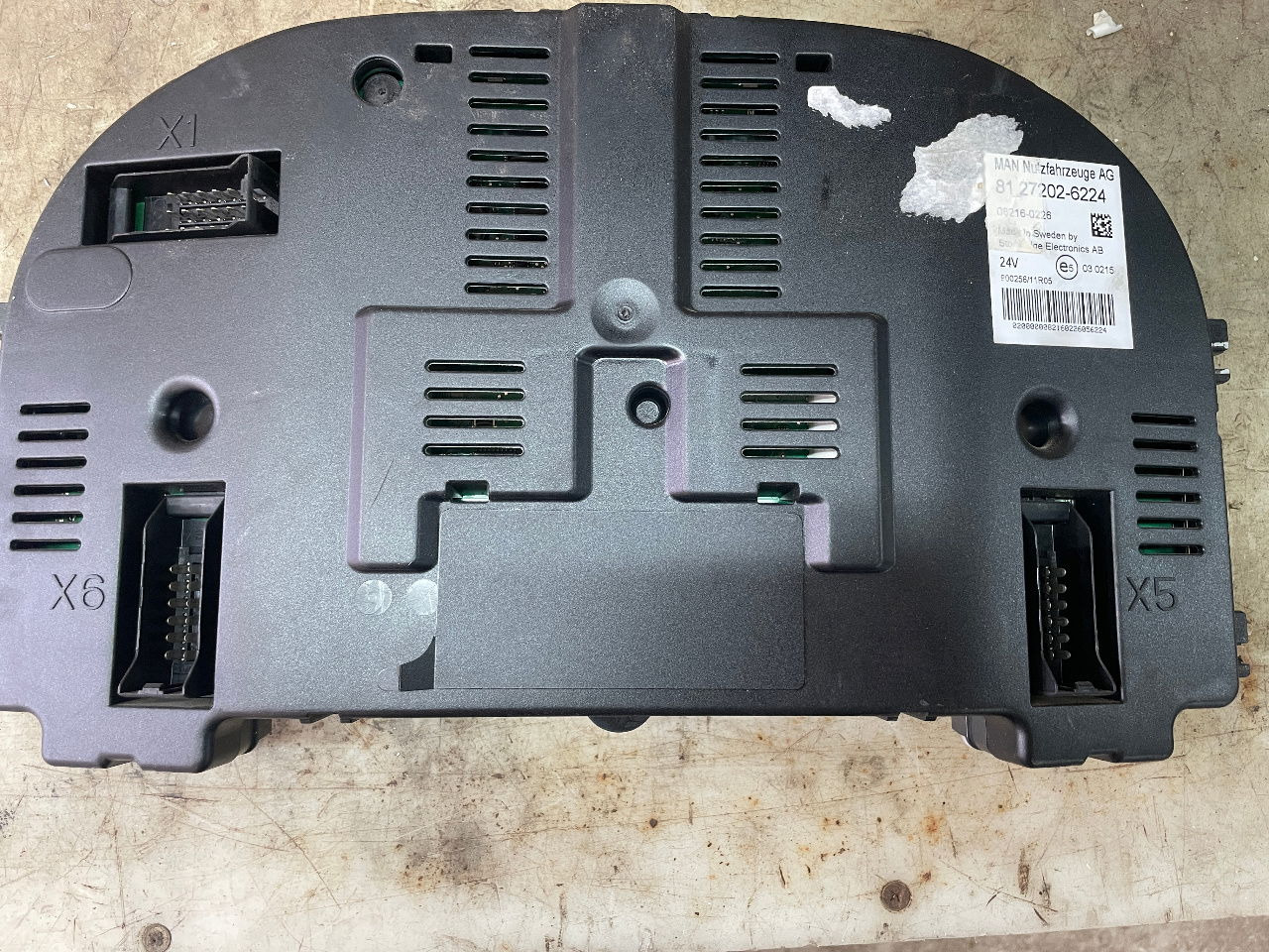 MAN MAN Lions City Kombiinstrument 81.272026224 81272026224 - Electrical system for Truck: picture 3 MAN MAN Lions City Kombiinstrument 81.272026224 81272026224 - Electrical system for Truck: picture 3
