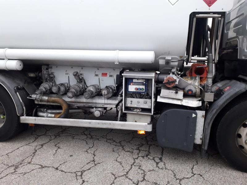 Renault Premium 440 DXI - Tanker truck: picture 3 Renault Premium 440 DXI - Tanker truck: picture 3